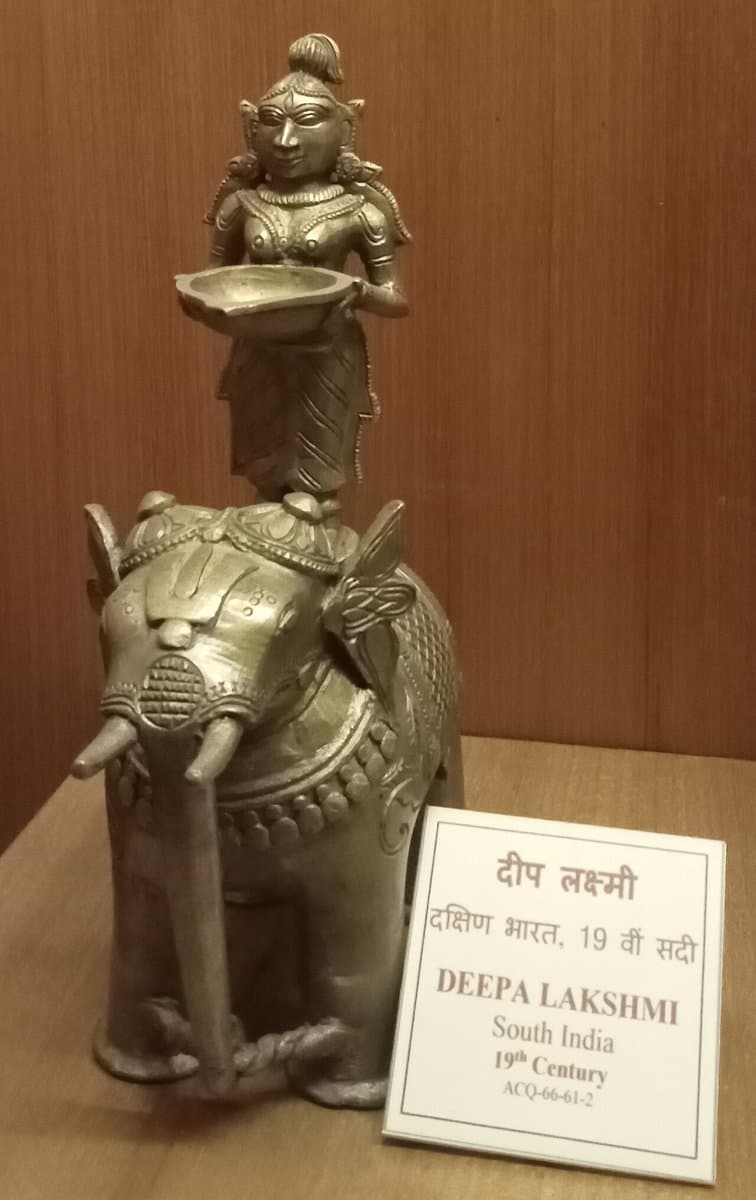 Goddess Lakshmi Statue
