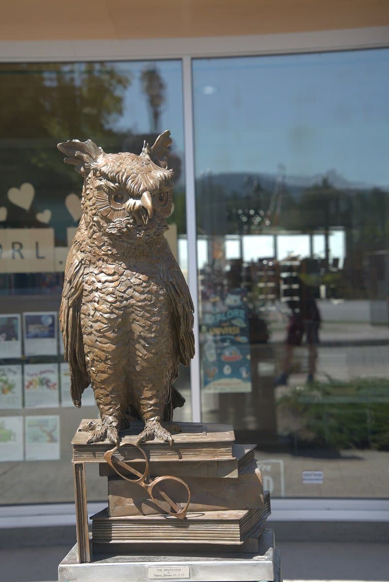 Antique Brass Owl Showpiece