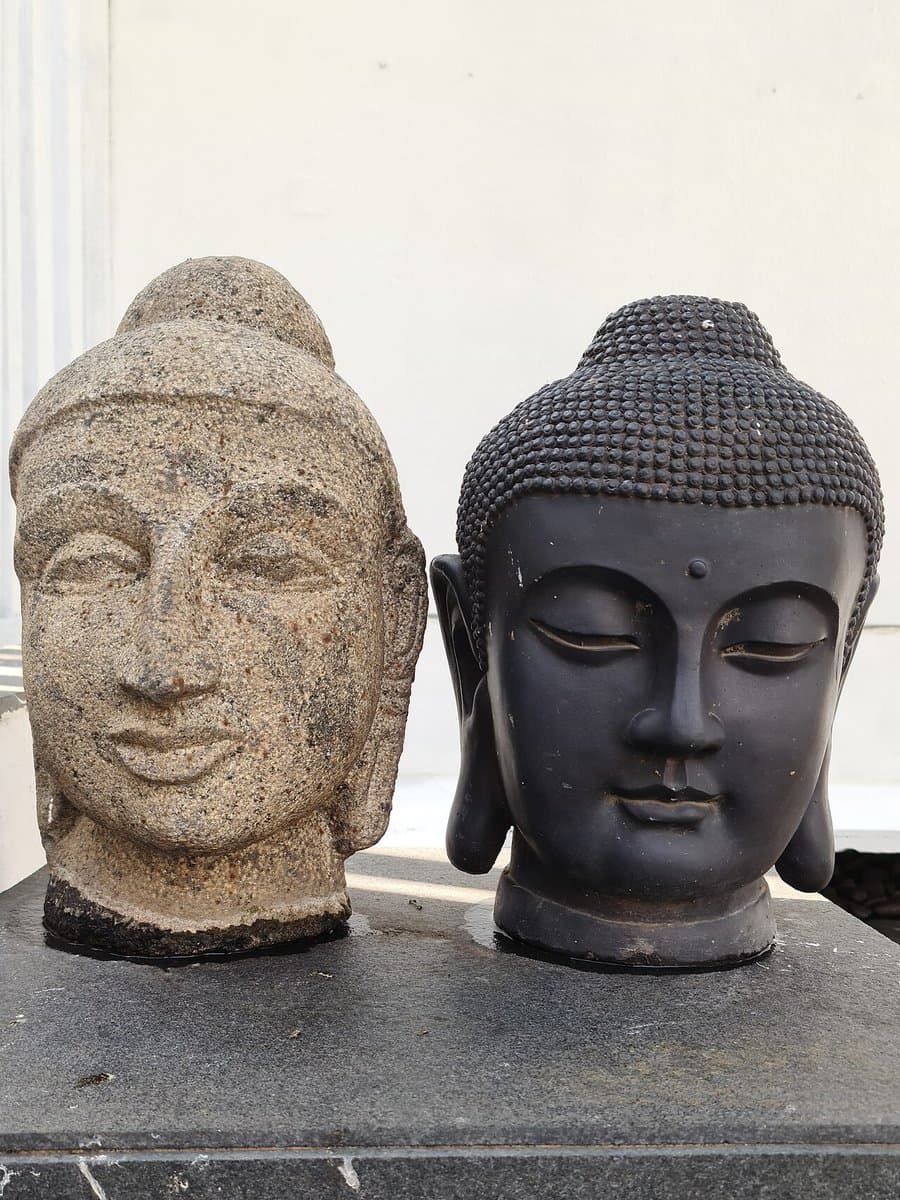 Buddha Head Showpiece